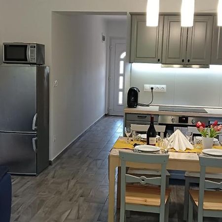 Апартаменти David Apartman Шіофок Екстер'єр фото