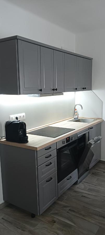Апартаменти David Apartman Шіофок Екстер'єр фото