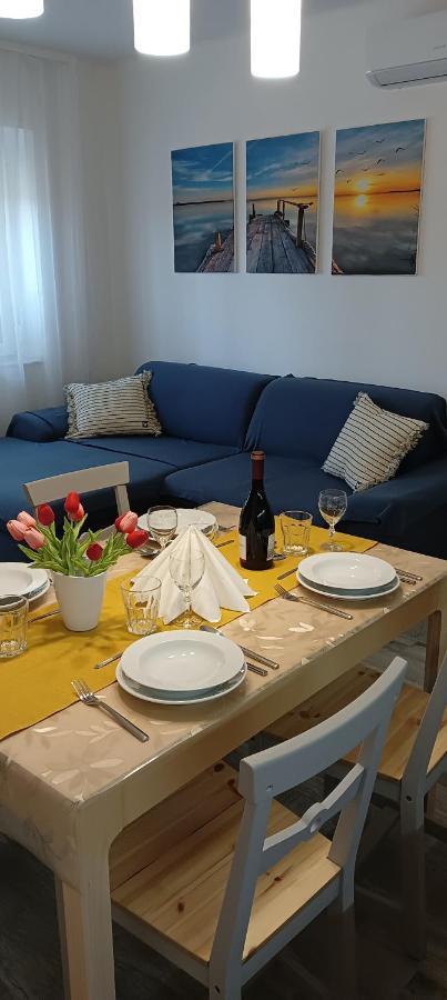 Апартаменти David Apartman Шіофок Екстер'єр фото